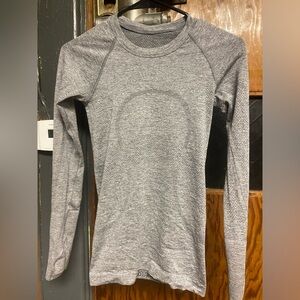 Lululemon Grey Long sleeve Swiftly Tech